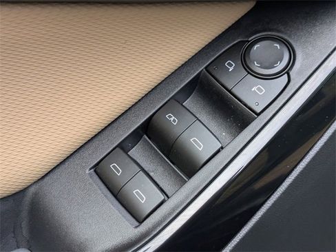 New 2026 Chevrolet Equinox ACTIV w/ Convenience Package III image 9