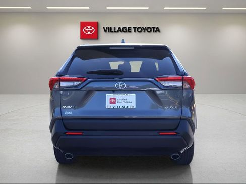 Certified 2023 Toyota RAV4 XLE w/ Convenience Package FWD image 4