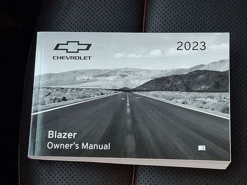 Used 2023 Chevrolet Blazer RS w/ Driver Confidence II Package AWD/4WD image 27