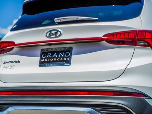 Used 2022 Hyundai Santa Fe SEL w/ Convenience + Premium Package FWD image 14