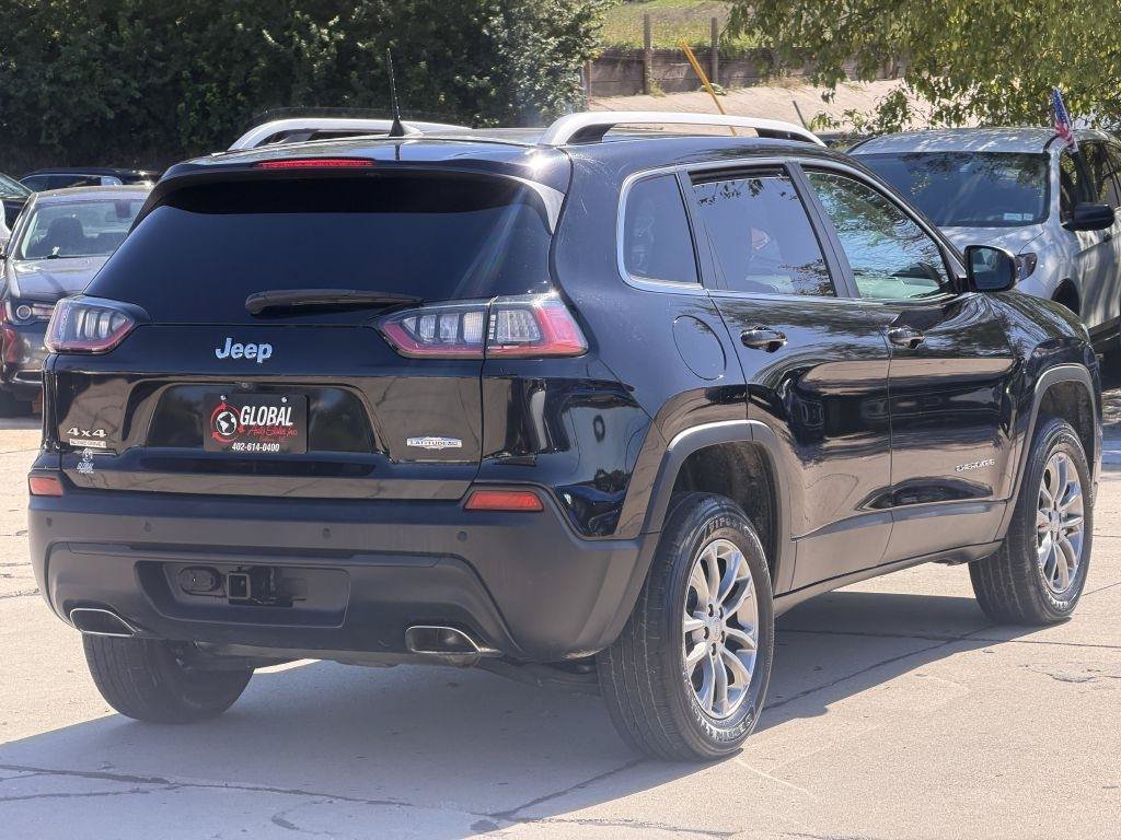 Used 2021 Jeep Cherokee Latitude Lux w/ Sun & Sound Group AWD/4WD image 5
