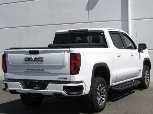 Used 2019 GMC Sierra 1500 AT4 w/ AT4 Premium Package AWD/4WD image 6