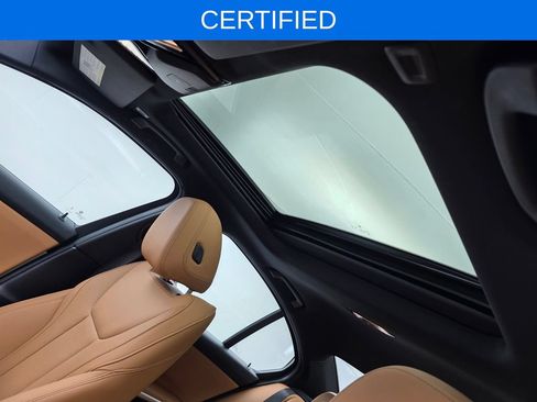 Used 2024 BMW 330i Sedan w/ Premium Package RWD image 12