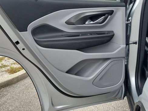 Used 2022 GMC Terrain SLT w/ LPO, Floor Liner Package FWD image 14