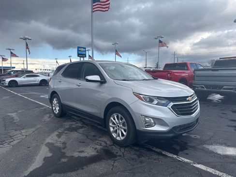 Used 2019 Chevrolet Equinox LT image 1