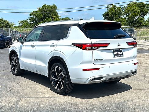 Used 2023 Mitsubishi Outlander SEL FWD image 6