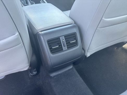Used 2019 Honda Accord EX-L image 16