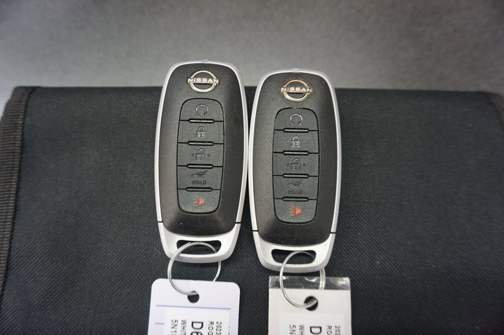 Used 2023 Nissan Rogue SL w/ SL Premium Package FWD image 19