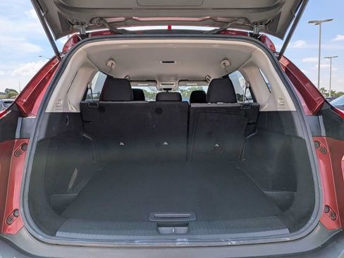 Used 2021 Nissan Rogue S FWD image 27