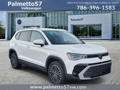New 2025 Volkswagen Taos SE