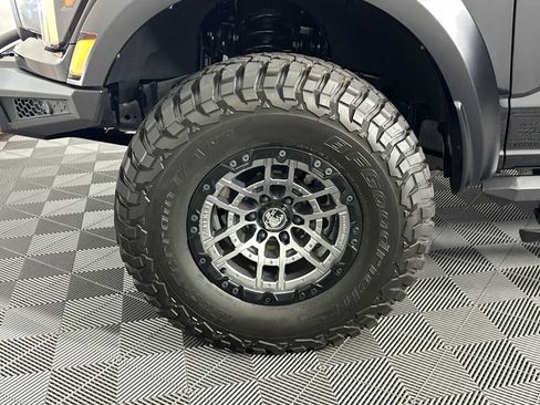 Used 2025 Ford F150 Raptor AWD/4WD image 16