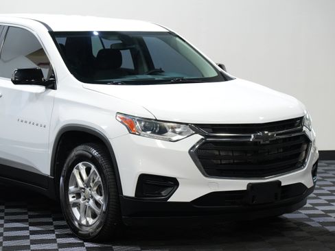 Used 2020 Chevrolet Traverse L FWD image 9