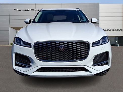 Used 2023 Jaguar F-PACE S image 8