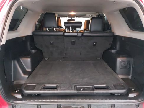 Used 2016 Toyota 4Runner Limited image 11