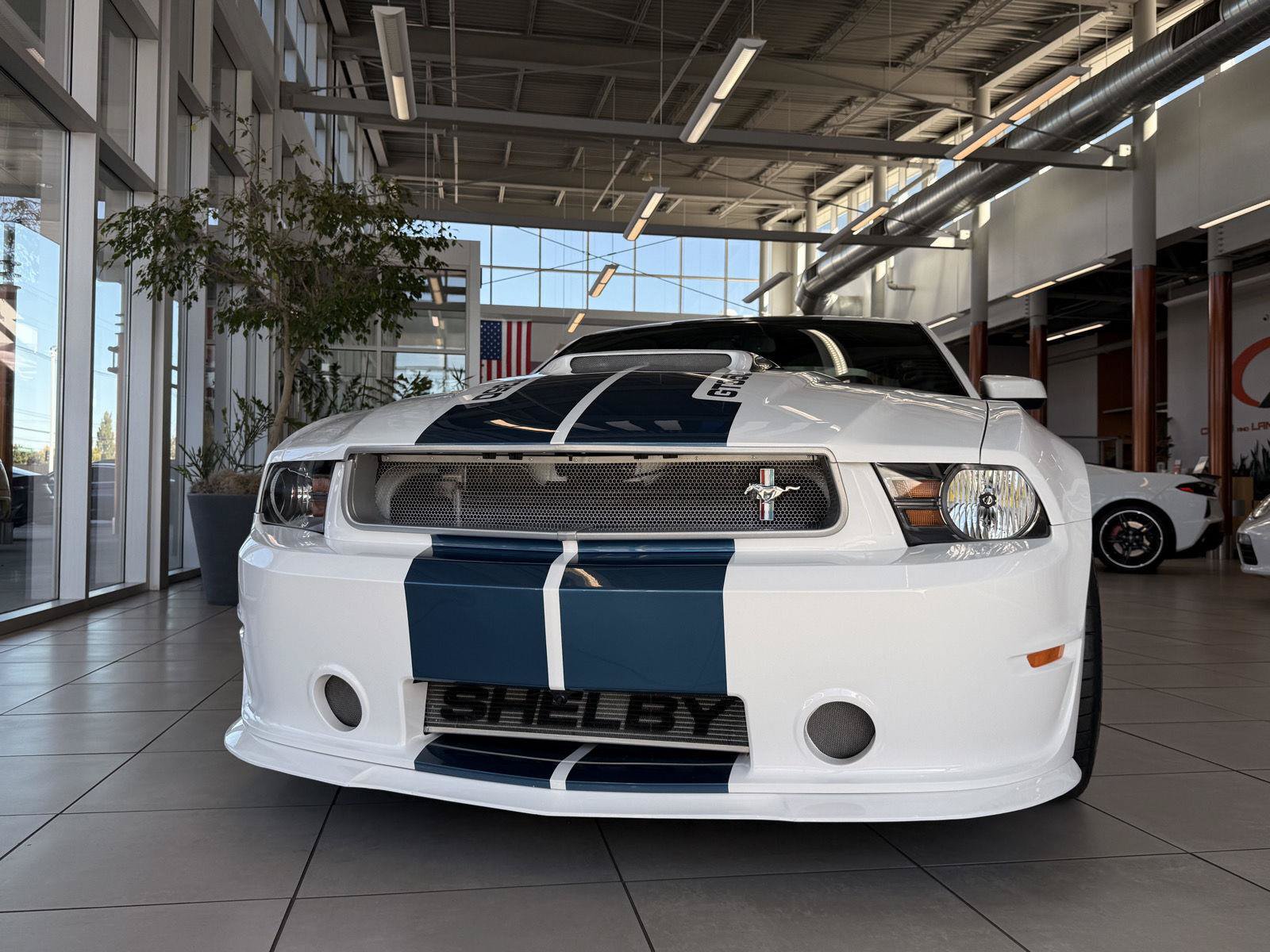 Used 2011 Ford Mustang GT Premium w/ Security Pkg RWD image 25