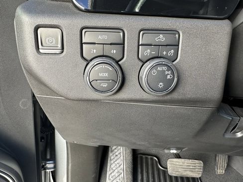 Certified 2024 Chevrolet Silverado 1500 LT image 20