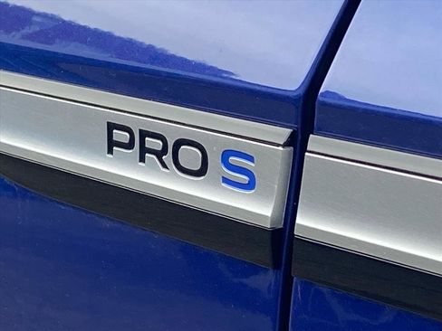Used 2022 Volkswagen ID.4 Pro S RWD image 4