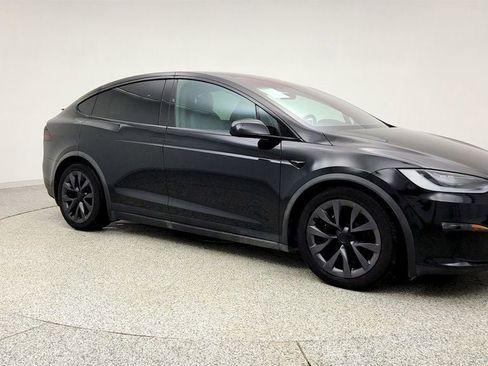 Used 2024 Tesla Model X AWD/4WD image 3