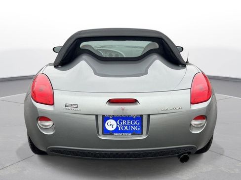 Used 2006 Pontiac Solstice Convertible w/ Premium Package image 4