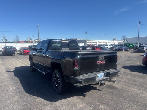 Used 2017 GMC Sierra 2500 Denali w/ Duramax Plus Package image 6