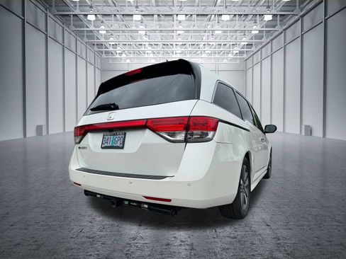 Used 2014 Honda Odyssey Touring Elite image 10