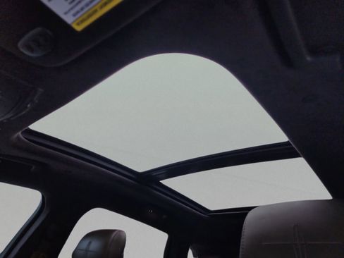 Used 2017 Lincoln MKX Black Label w/ Driver Assistance Package image 33