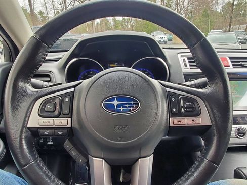 Used 2017 Subaru Outback 3.6R Limited image 16