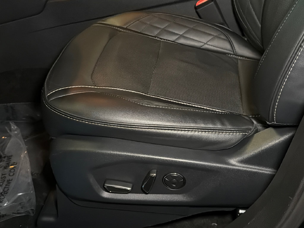 Used 2017 Ford Explorer Platinum AWD/4WD image 22