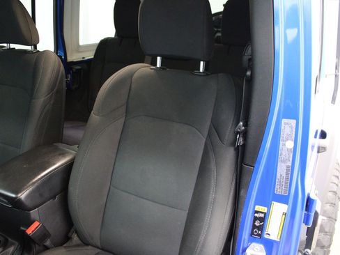 Used 2021 Jeep Wrangler Unlimited Sport AWD/4WD image 15