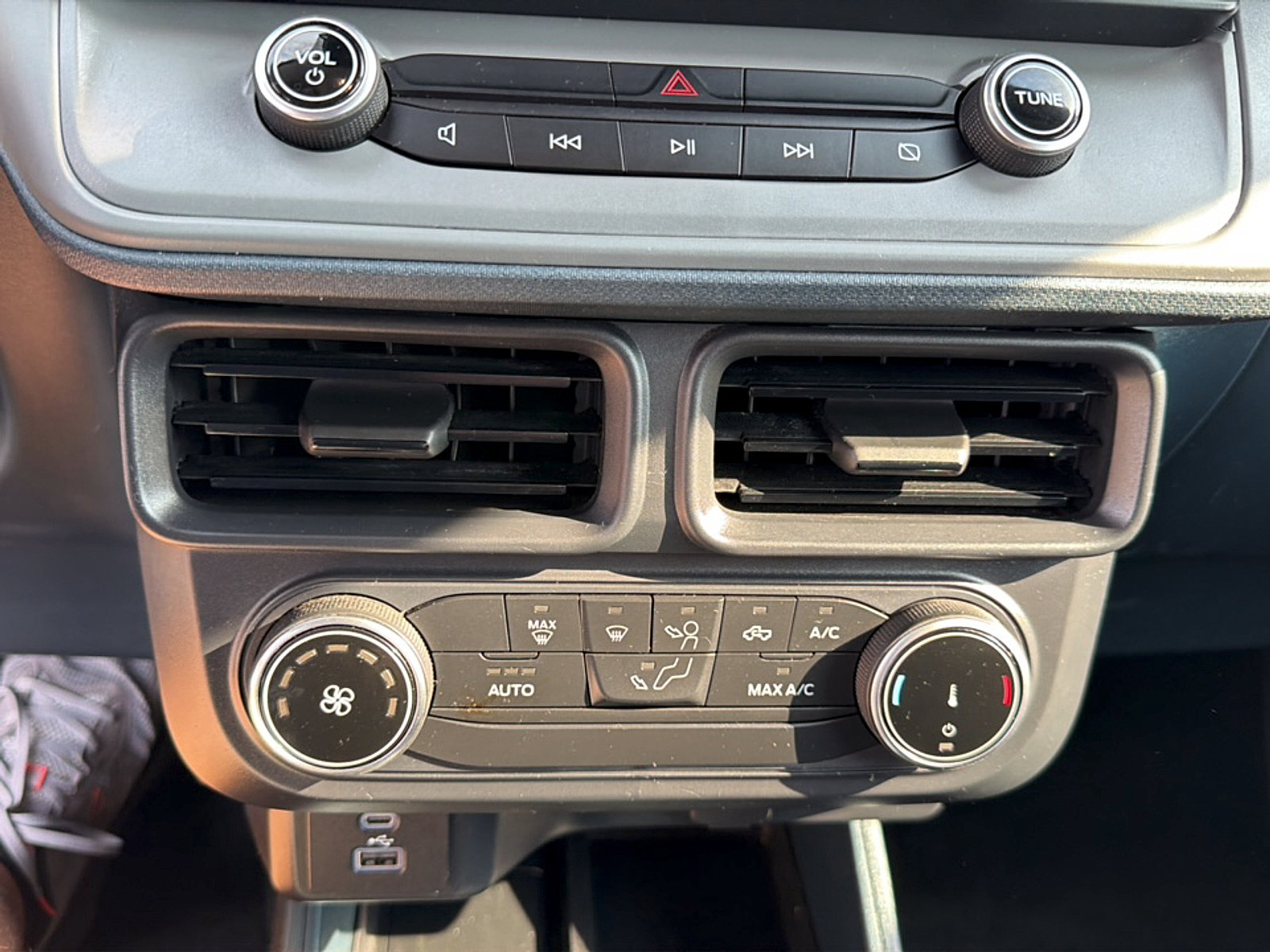 Used 2022 Ford Maverick XL FWD image 14