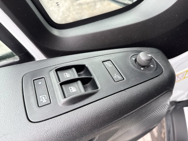 Used 2025 RAM ProMaster 3500 w/ Convenience Group FWD image 15