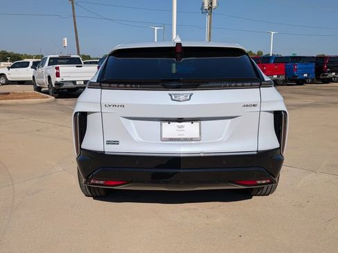 New 2026 Cadillac Lyriq Luxury image 34