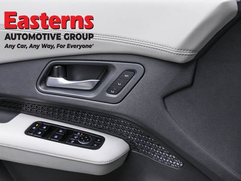 Used 2024 Nissan Ariya AWD image 21