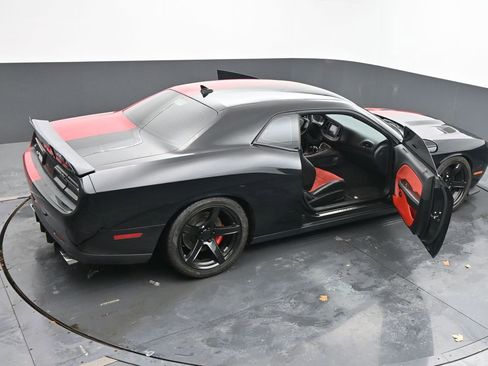 Used 2016 Dodge Challenger SRT Hellcat image 85