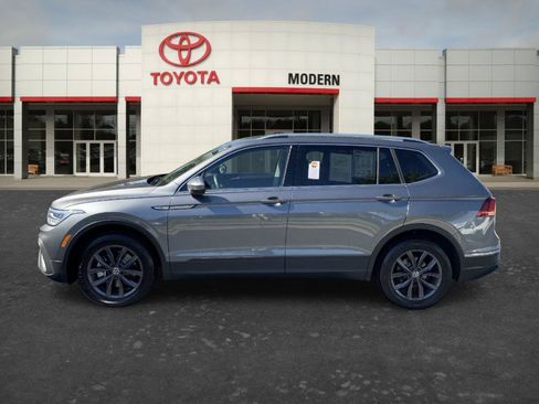 Used 2022 Volkswagen Tiguan SE FWD image 7