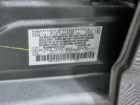 Used 2025 Nissan Sentra S FWD image 12
