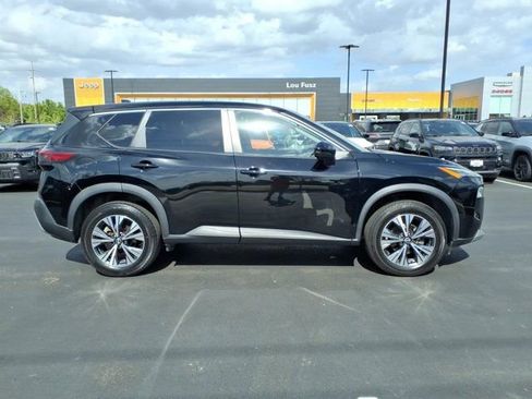 Used 2022 Nissan Rogue SV AWD/4WD image 27