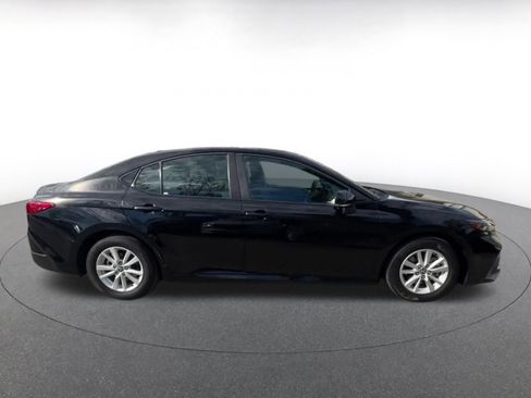 Used 2025 Toyota Camry LE image 16