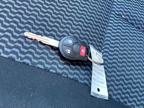 Used 2015 Nissan Versa Note SV w/ SV Convenience Package image 11