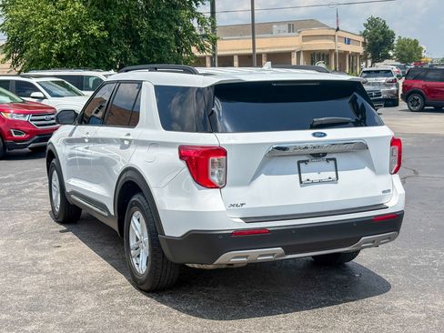 Used 2020 Ford Explorer XLT w/ Equipment Group 202A AWD/4WD image 11