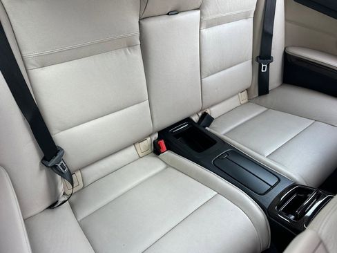 Used 2013 BMW 335i Convertible image 29