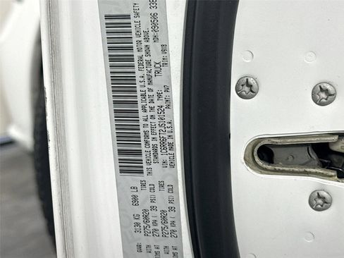Used 2018 RAM 1500 Express RWD image 31
