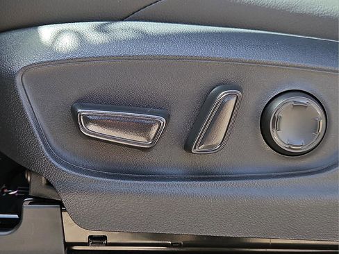 New 2026 Toyota Tacoma Limited AWD/4WD image 19
