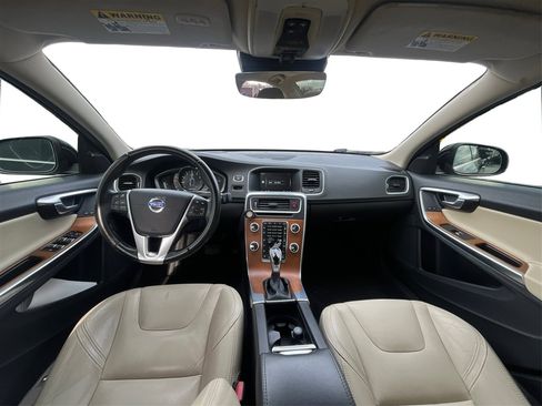 Used 2016 Volvo S60 T5 Inscription Platinum image 23