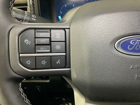 New 2026 Ford F250 Lariat w/ Black Appearance Package image 25