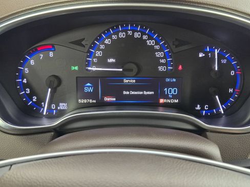 Used 2015 Cadillac SRX Luxury w/ Driver Awareness Package FWD image 17