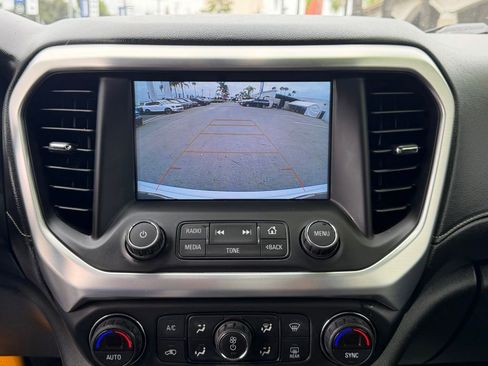Used 2018 GMC Acadia SLT FWD image 35