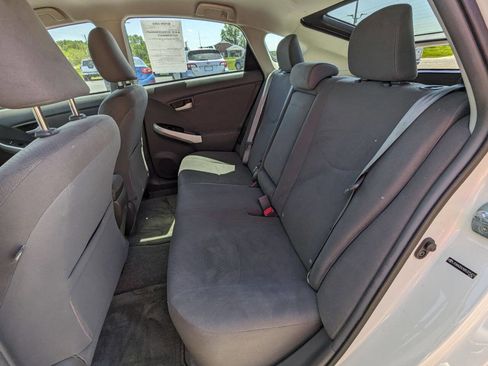 Used 2011 Toyota Prius Two image 11