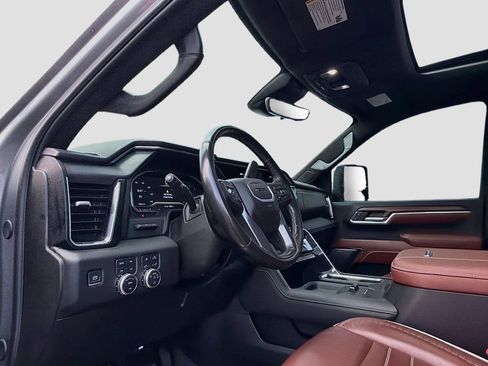 Used 2024 GMC Sierra 2500 Denali Ultimate w/ Max Trailering Package AWD/4WD image 9