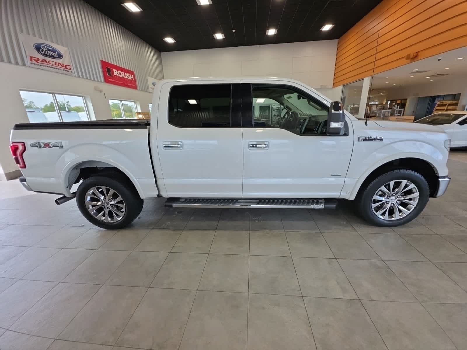 Used 2017 Ford F150 Lariat w/ Equipment Group 502A Luxury AWD/4WD image 6